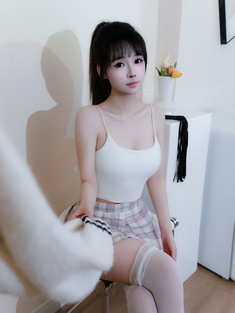 3085-沈蜜儿-秀人模特内购无水印作品合集[3套-15.8G]